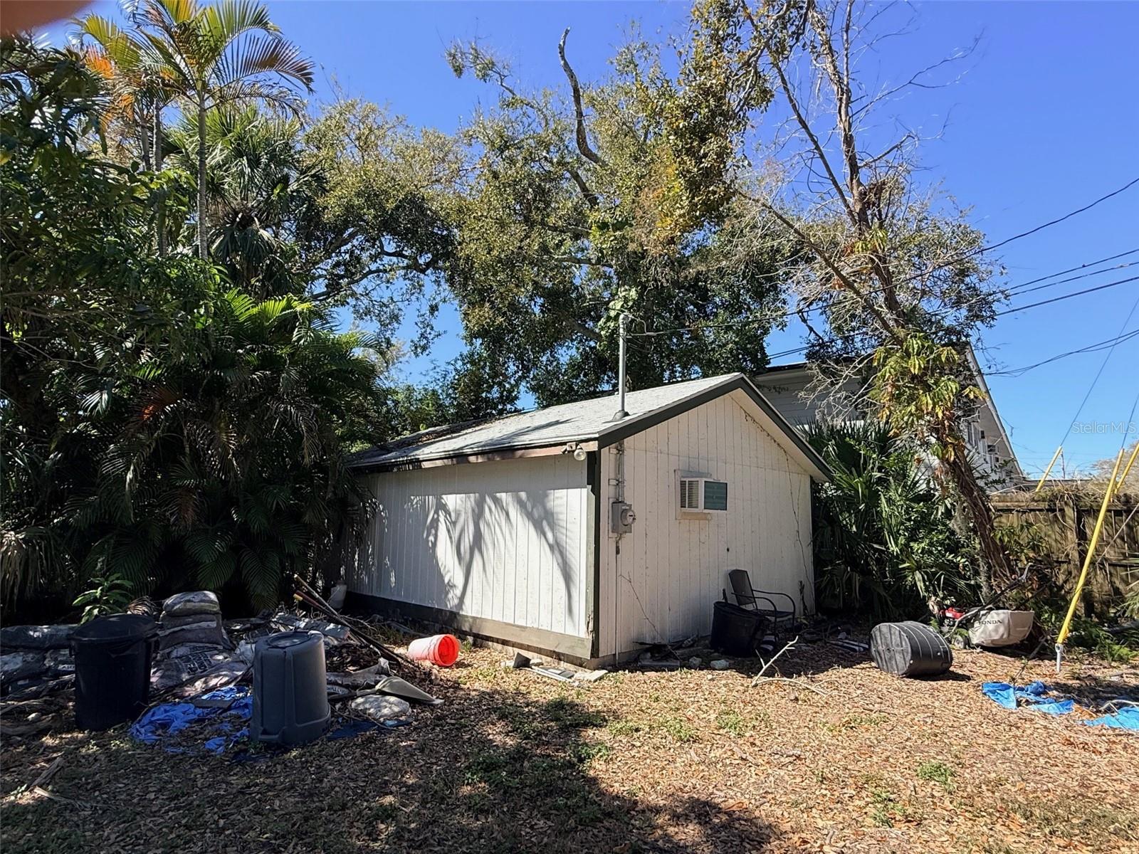 LING-A-MOR 2ND ADD - Land