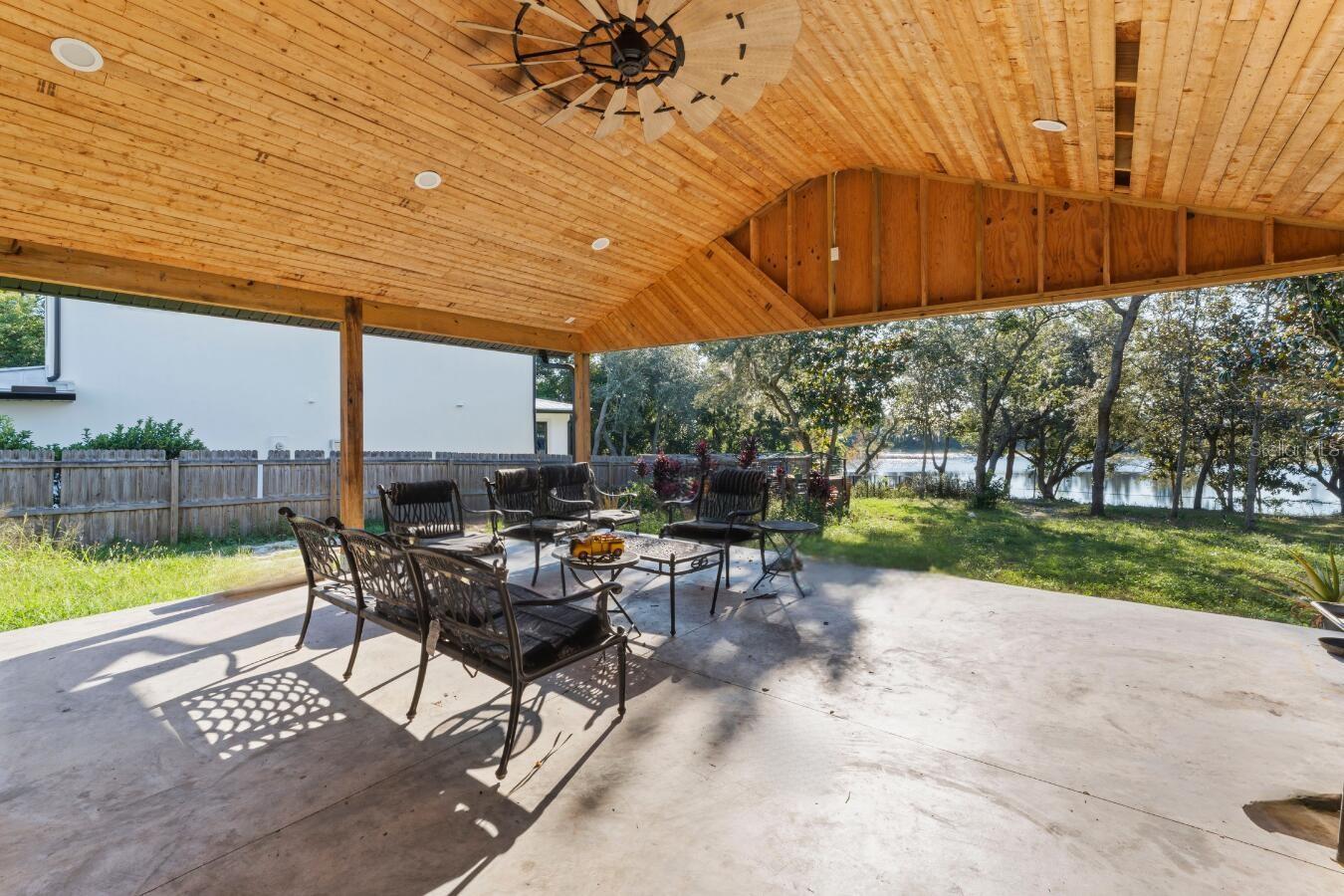 CHAUDOIN HILLS - Residential