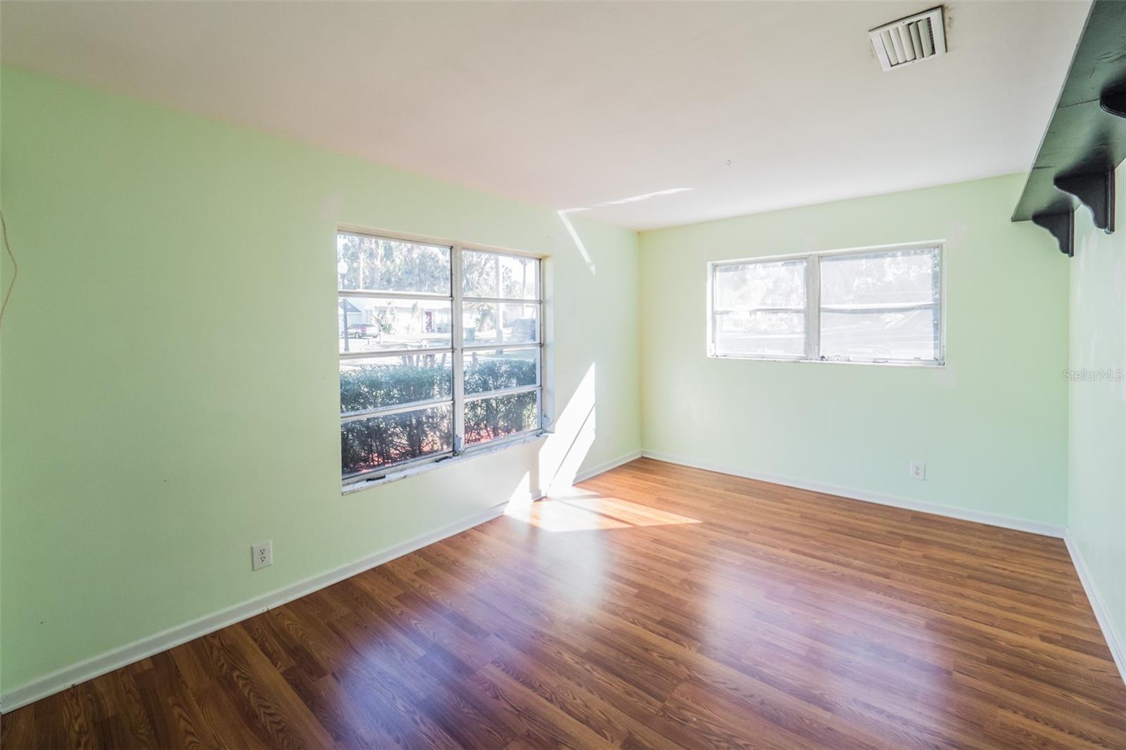 LEESBURG PALMORA PARK - Residential