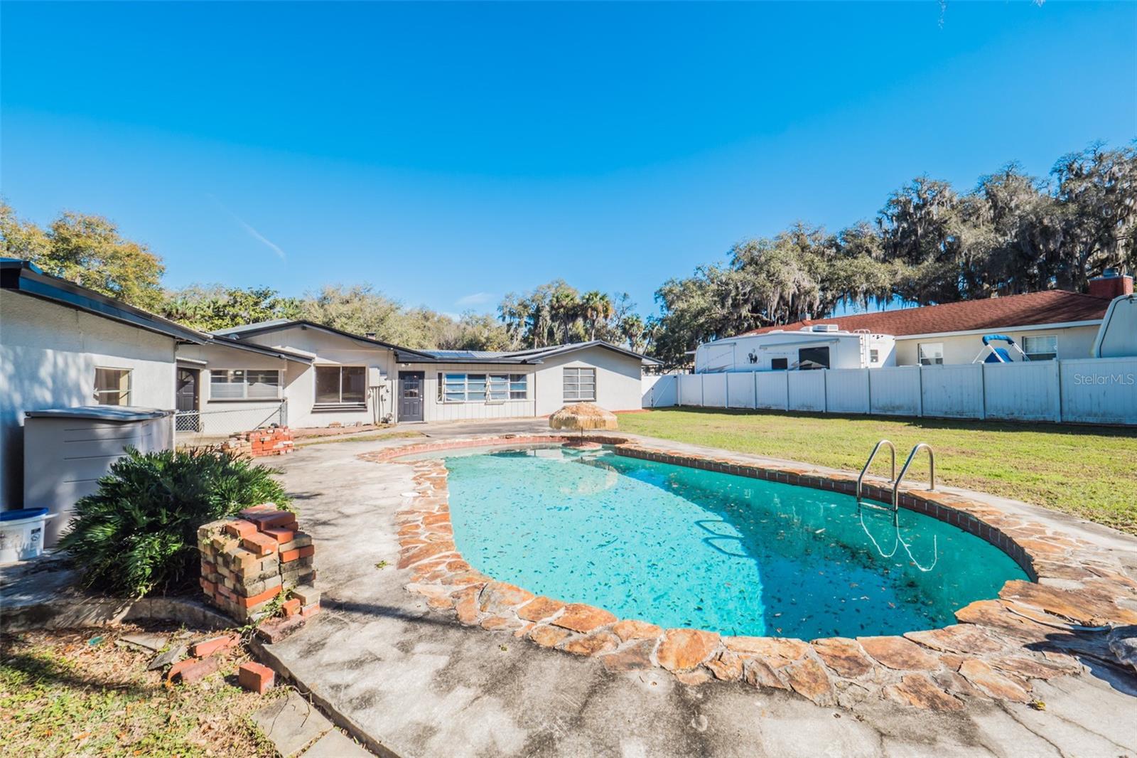 LEESBURG PALMORA PARK - Residential