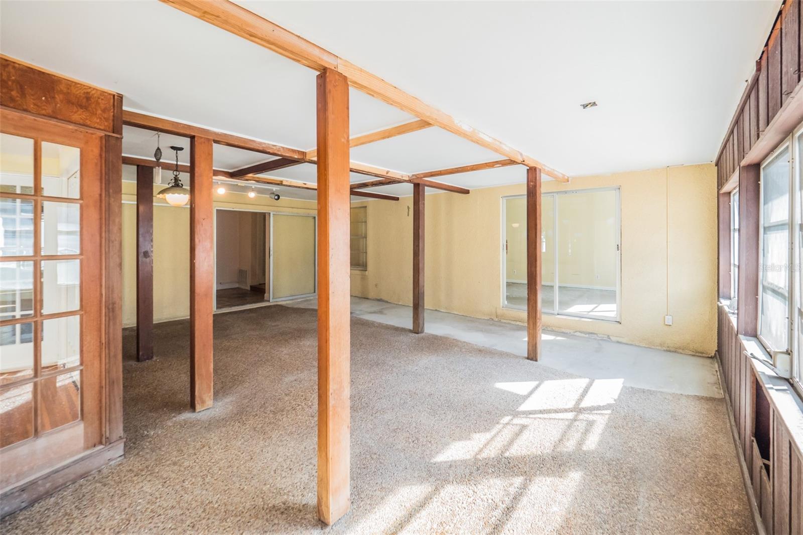 LEESBURG PALMORA PARK - Residential