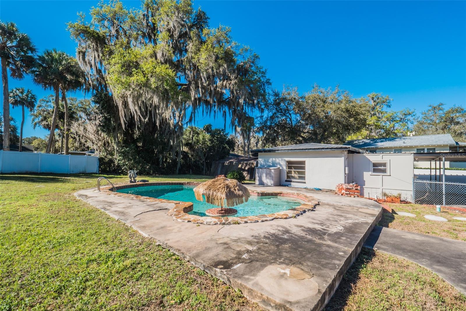 LEESBURG PALMORA PARK - Residential