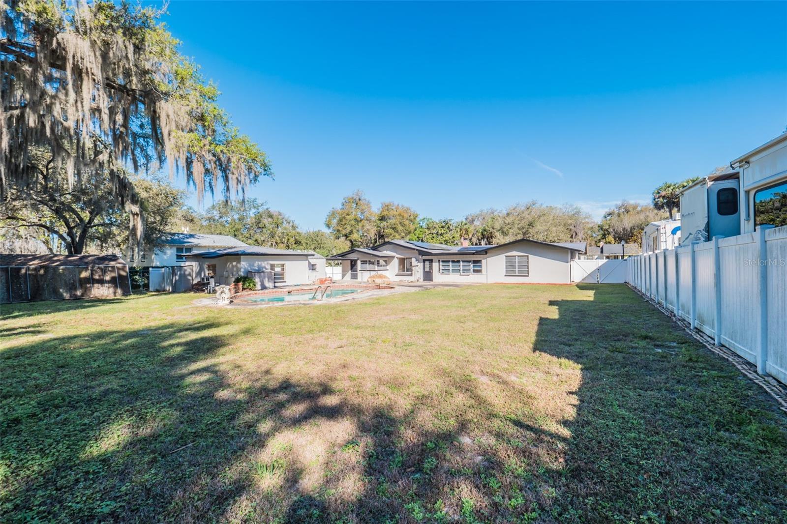 LEESBURG PALMORA PARK - Residential