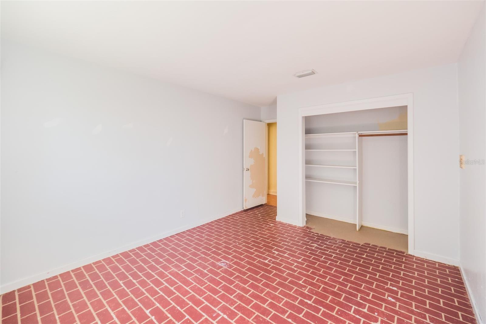 LEESBURG PALMORA PARK - Residential