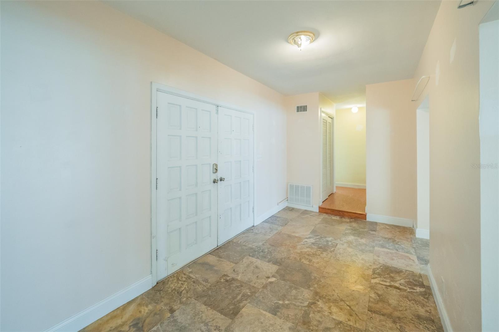 LEESBURG PALMORA PARK - Residential