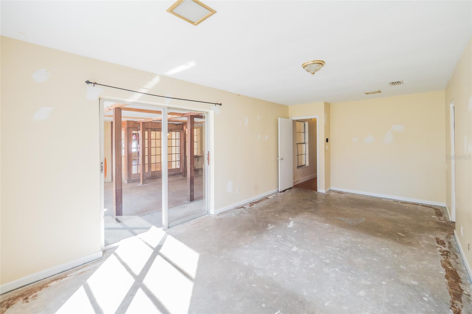 LEESBURG PALMORA PARK - Residential