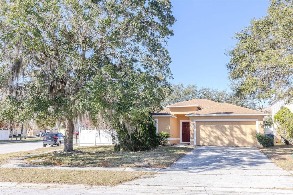 Photo of 5030 Silver Thistle Lane, Saint Cloud, FL 34772 (MLS # S5144325)