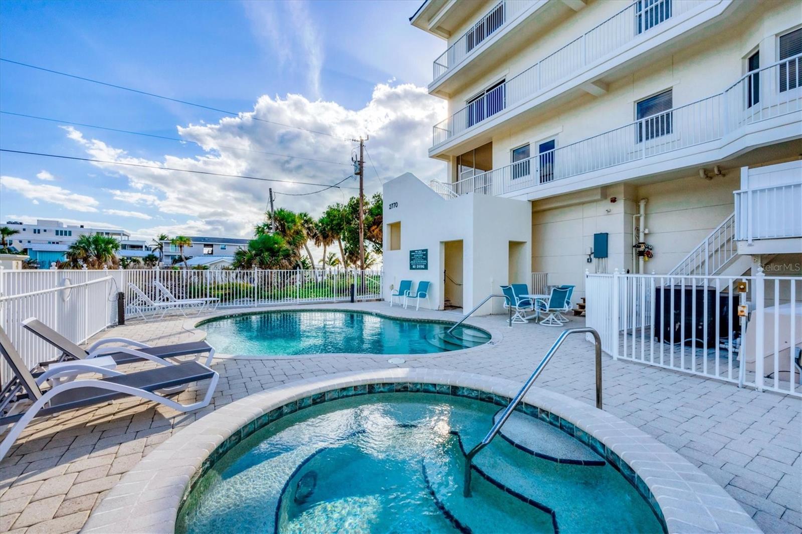 GULF ISLAND STRAND - Residential