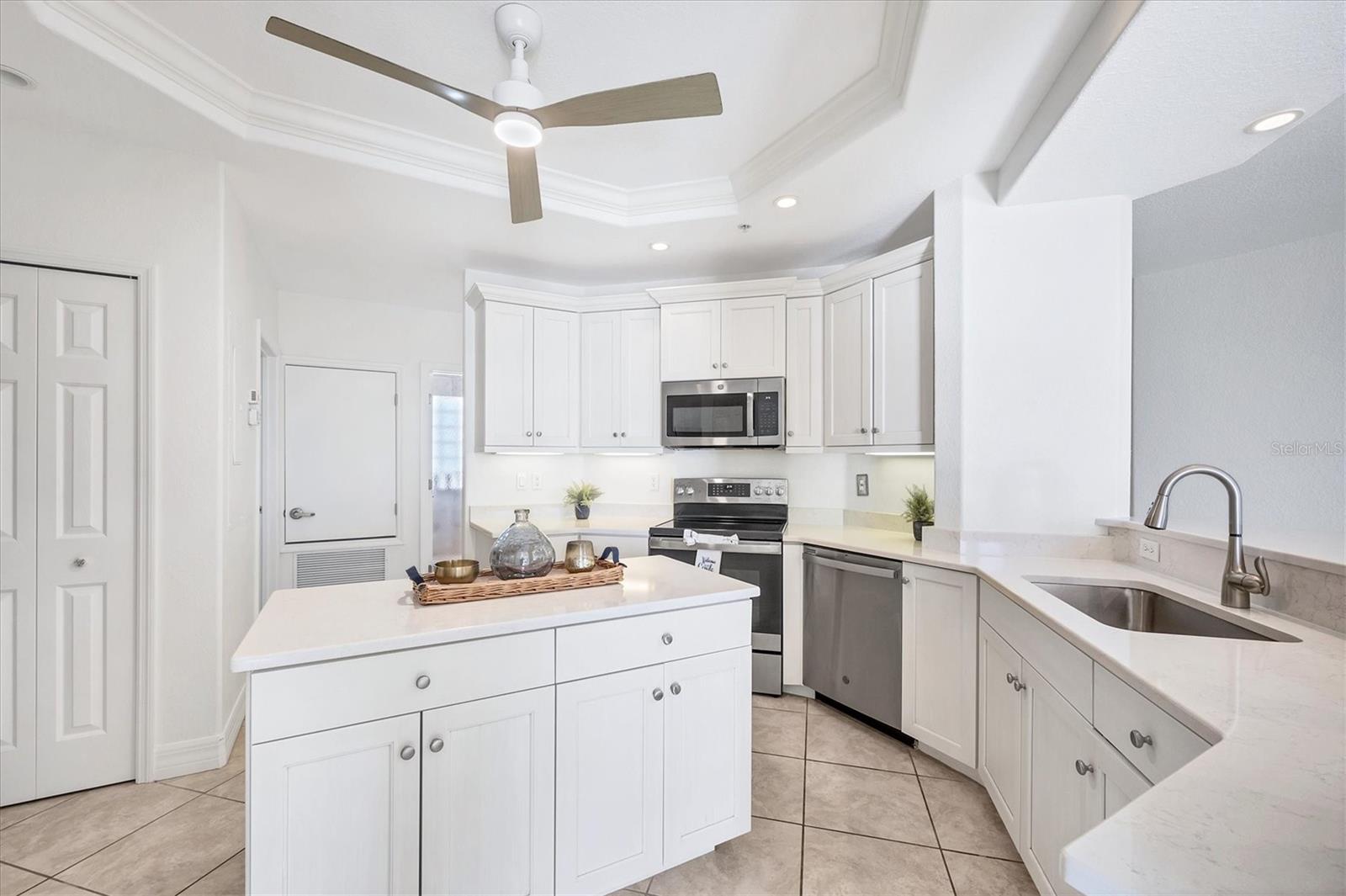 GULF ISLAND STRAND - Residential