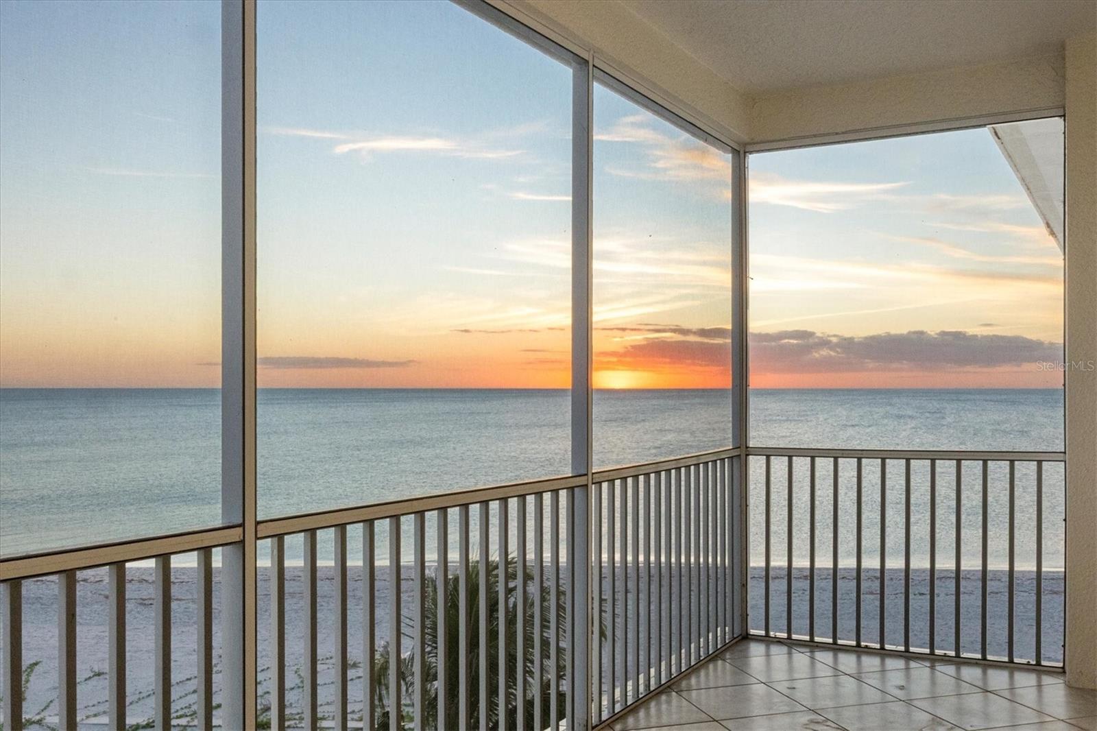 GULF ISLAND STRAND - Residential