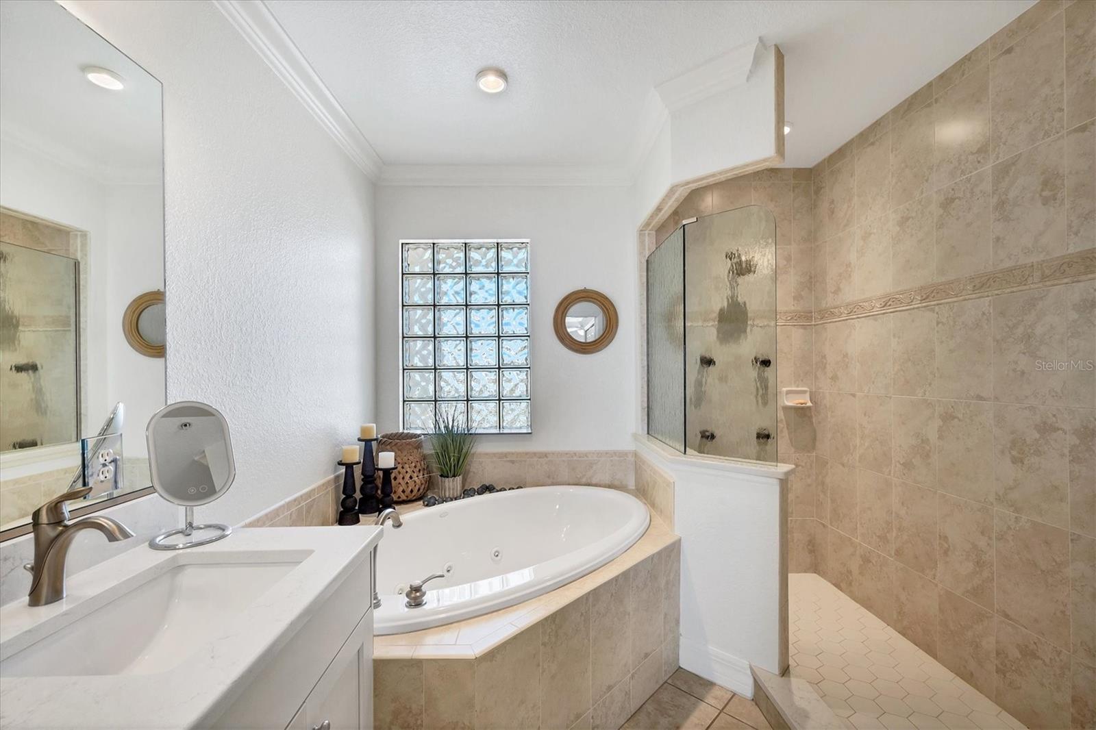 GULF ISLAND STRAND - Residential