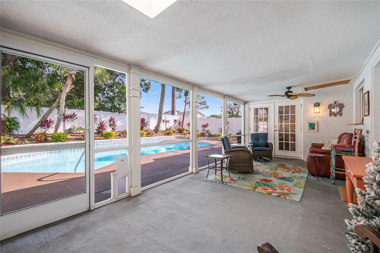 SPRING OAKS UNIT 4 - Residential