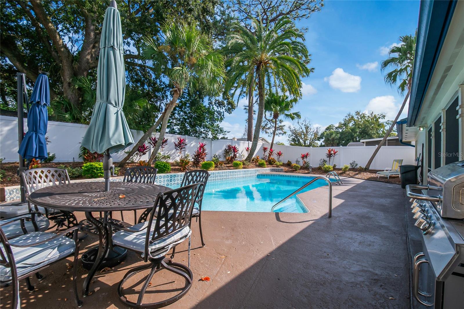 SPRING OAKS UNIT 4 - Residential