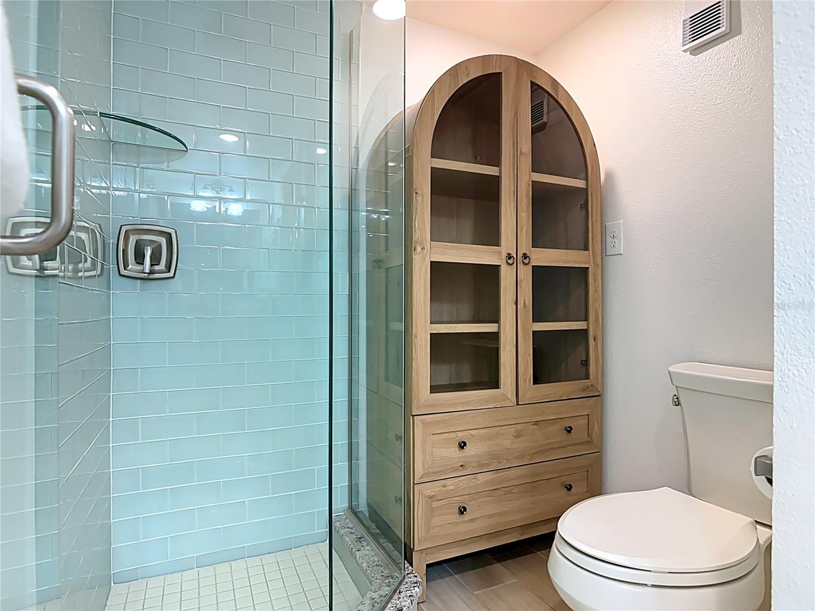 SEASCAPE TOWERS CONDO PH 01 - Residential