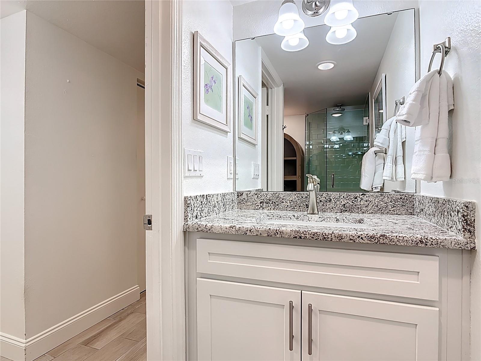 SEASCAPE TOWERS CONDO PH 01 - Residential