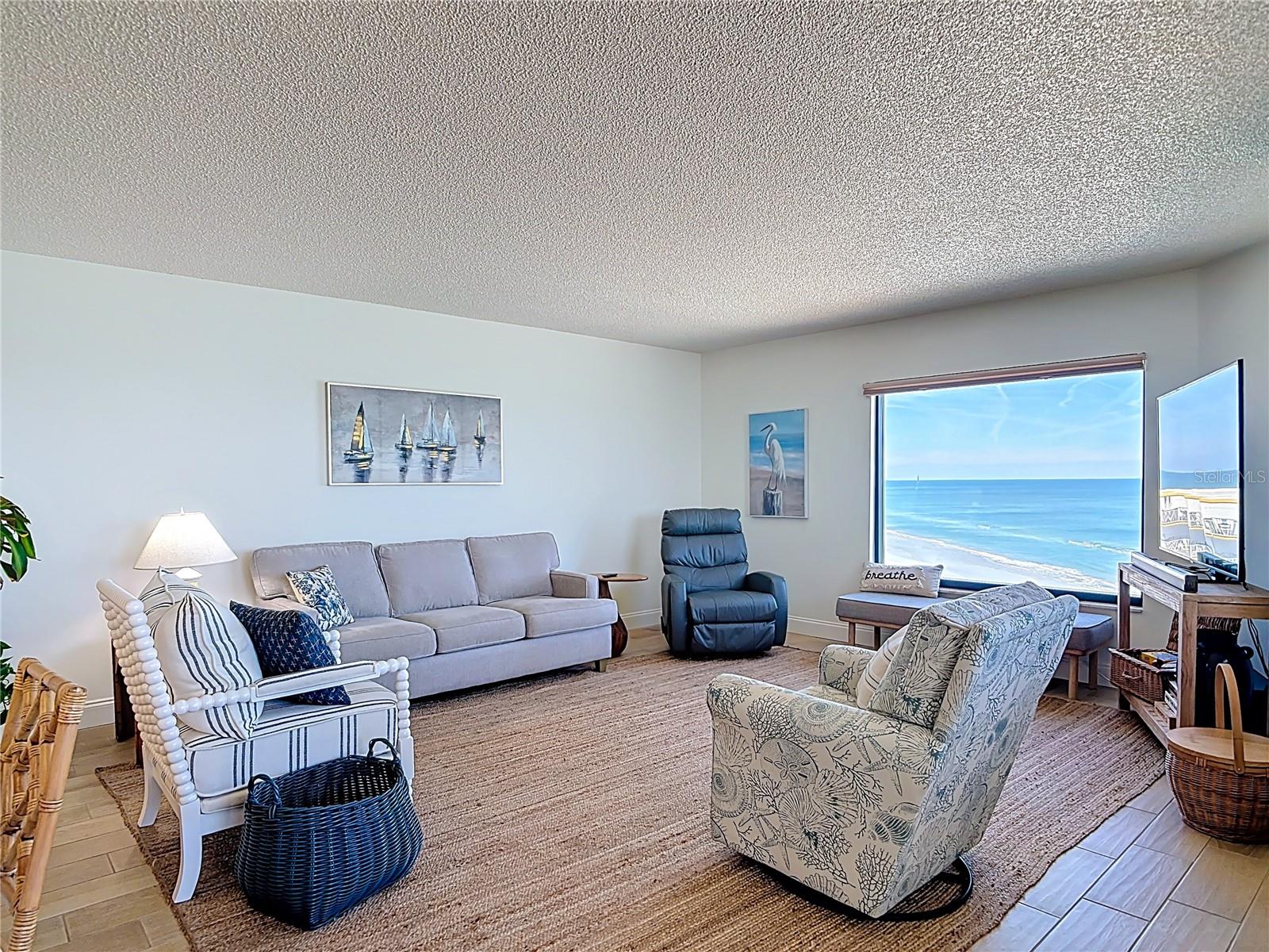 SEASCAPE TOWERS CONDO PH 01 - Residential