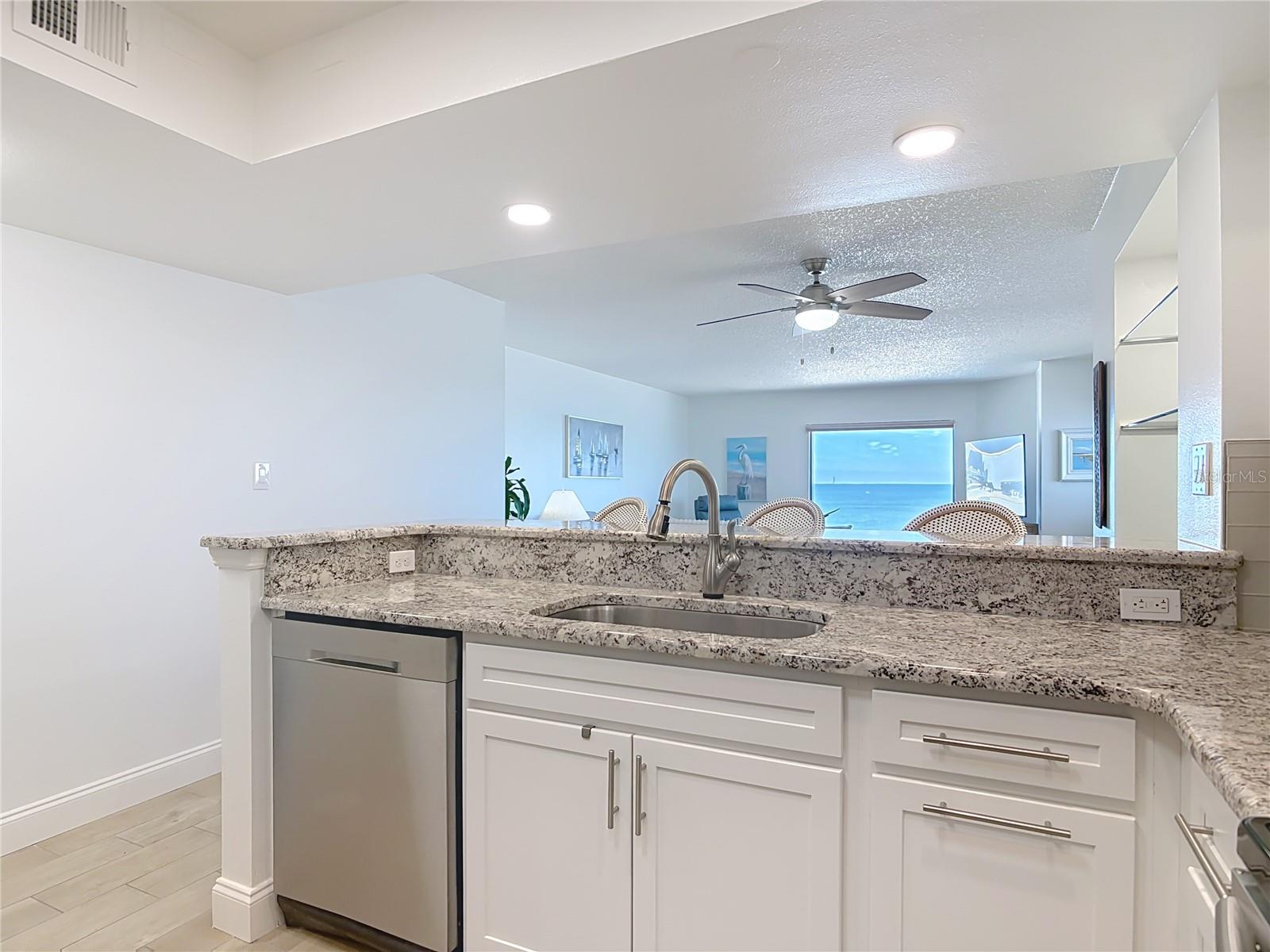 SEASCAPE TOWERS CONDO PH 01 - Residential