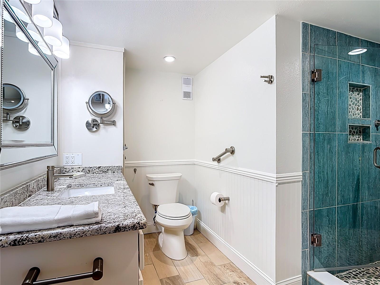 SEASCAPE TOWERS CONDO PH 01 - Residential