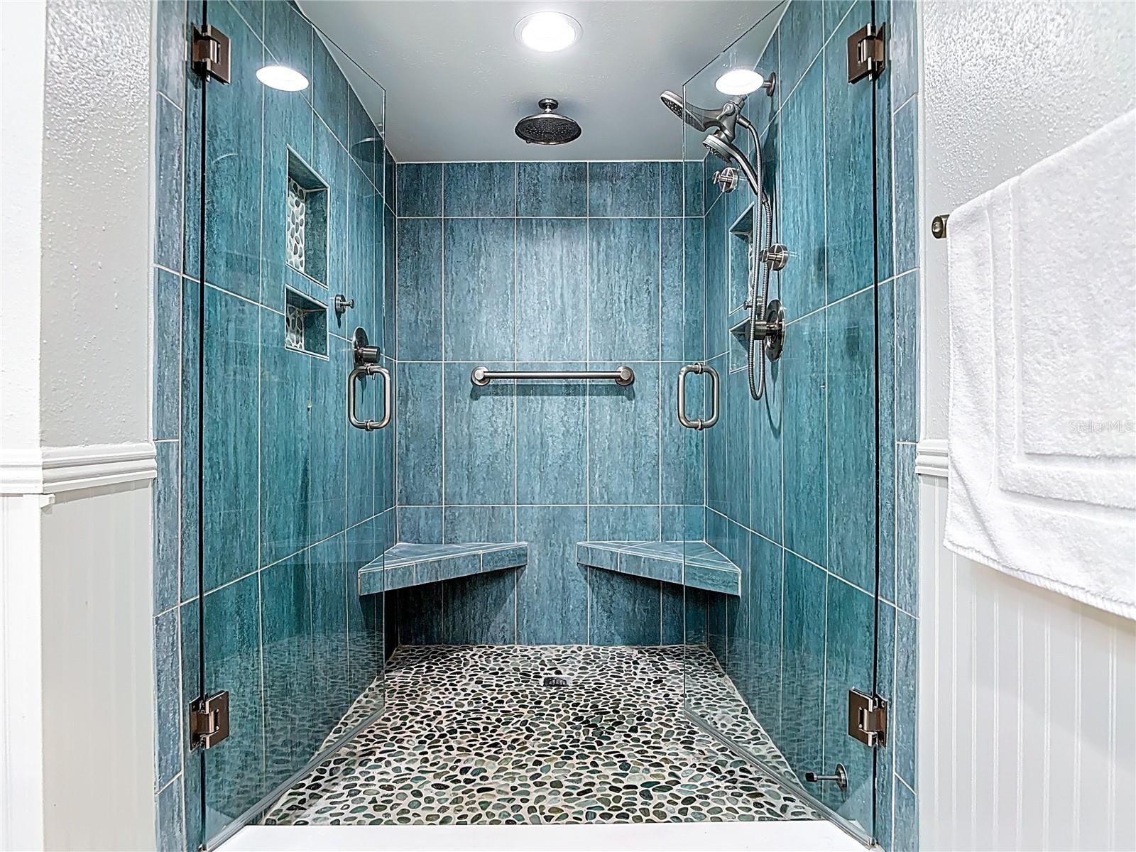 SEASCAPE TOWERS CONDO PH 01 - Residential