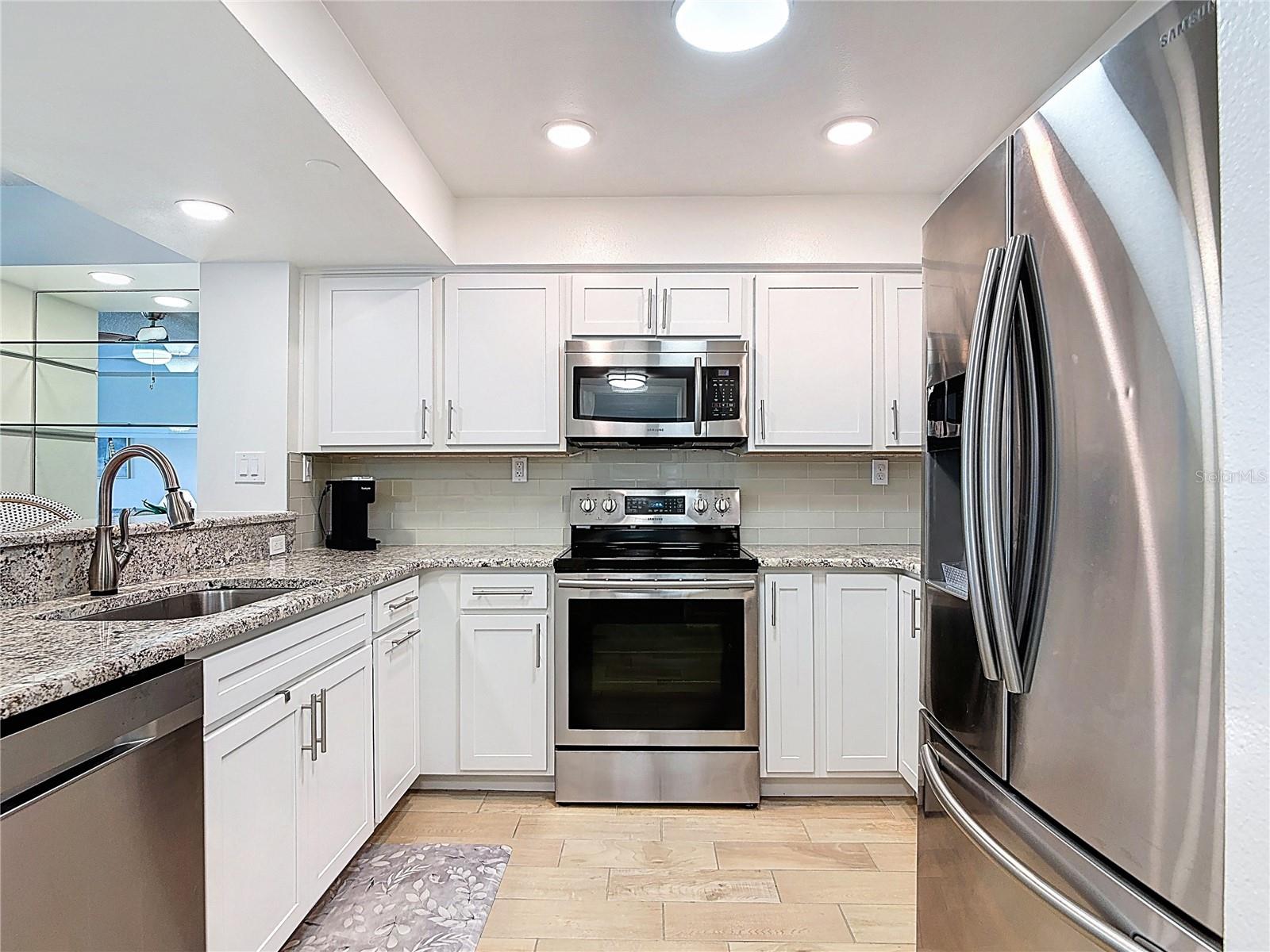 SEASCAPE TOWERS CONDO PH 01 - Residential