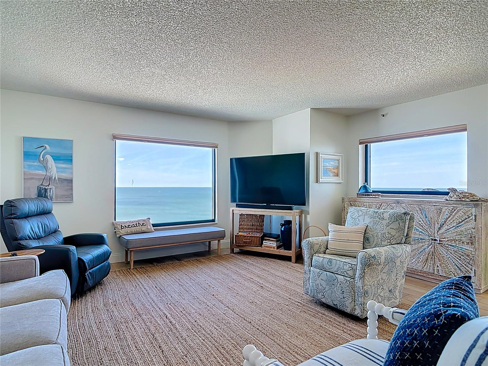 SEASCAPE TOWERS CONDO PH 01 - Residential