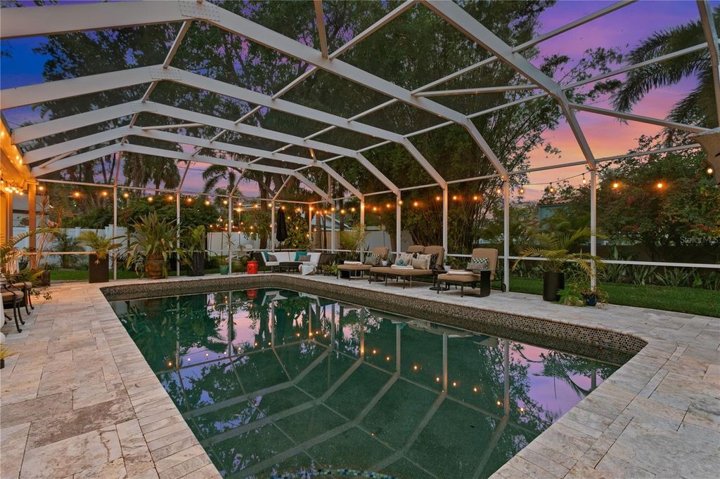 Photo of 720 Brightwaters Boulevard NE, St Petersburg, FL 33704 (MLS # TB8368917)