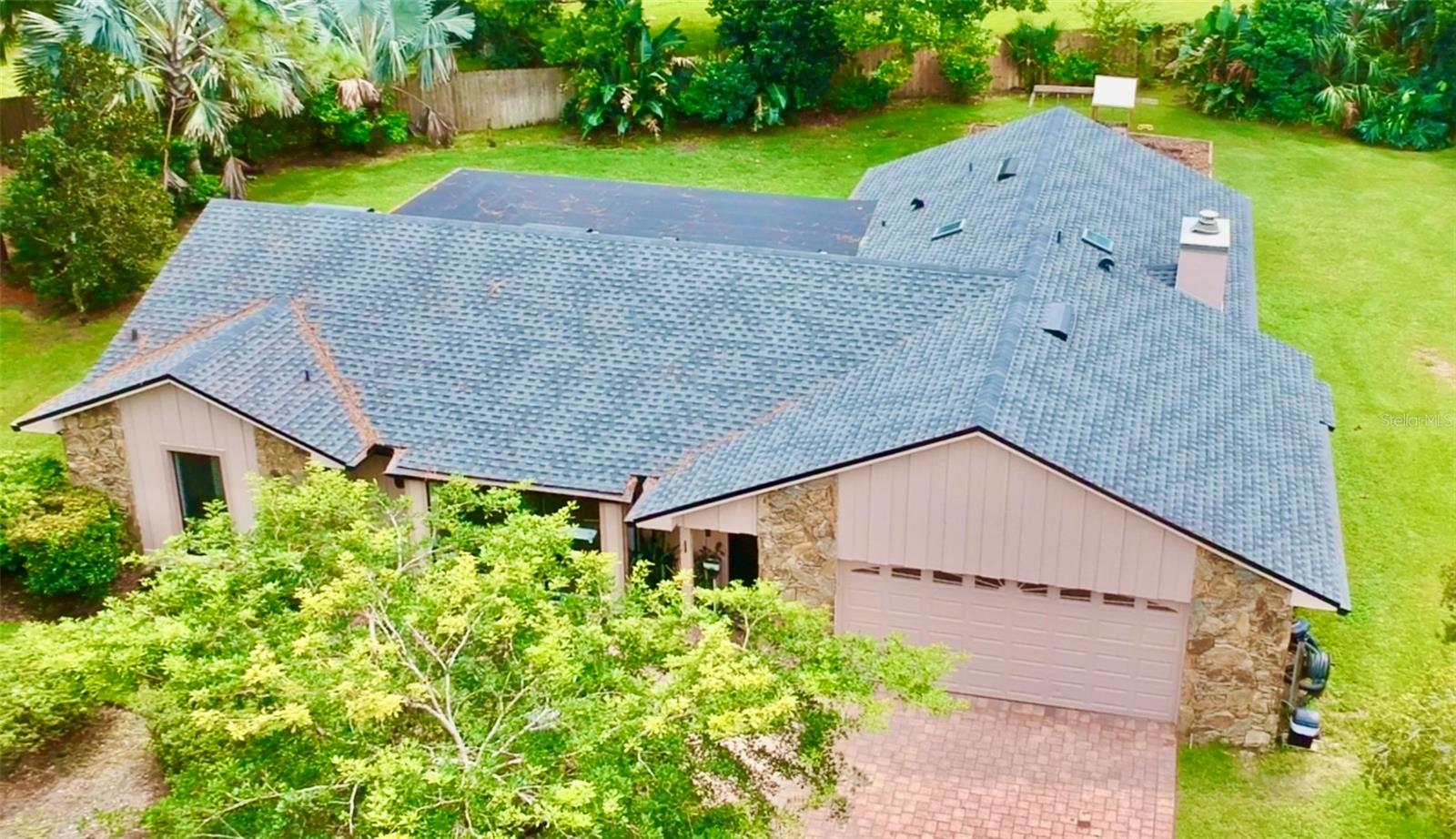 605 WATER OAK LANE