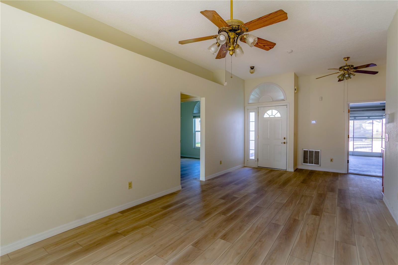 MILL RUN PARK UNIT 02 - Residential