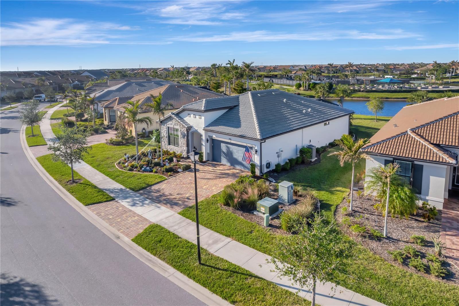 ISLANDWALK/THE WEST VLGS PH 7 - Residential