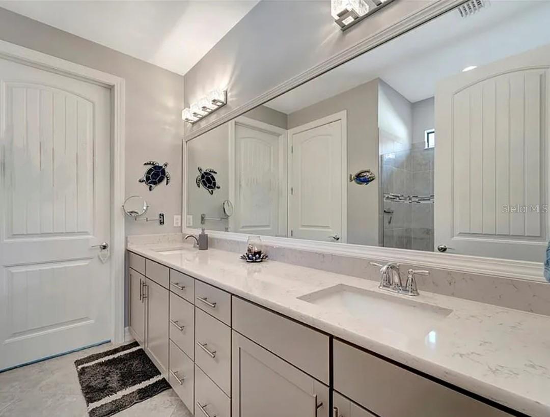 ISLANDWALK/THE WEST VLGS PH 7 - Residential