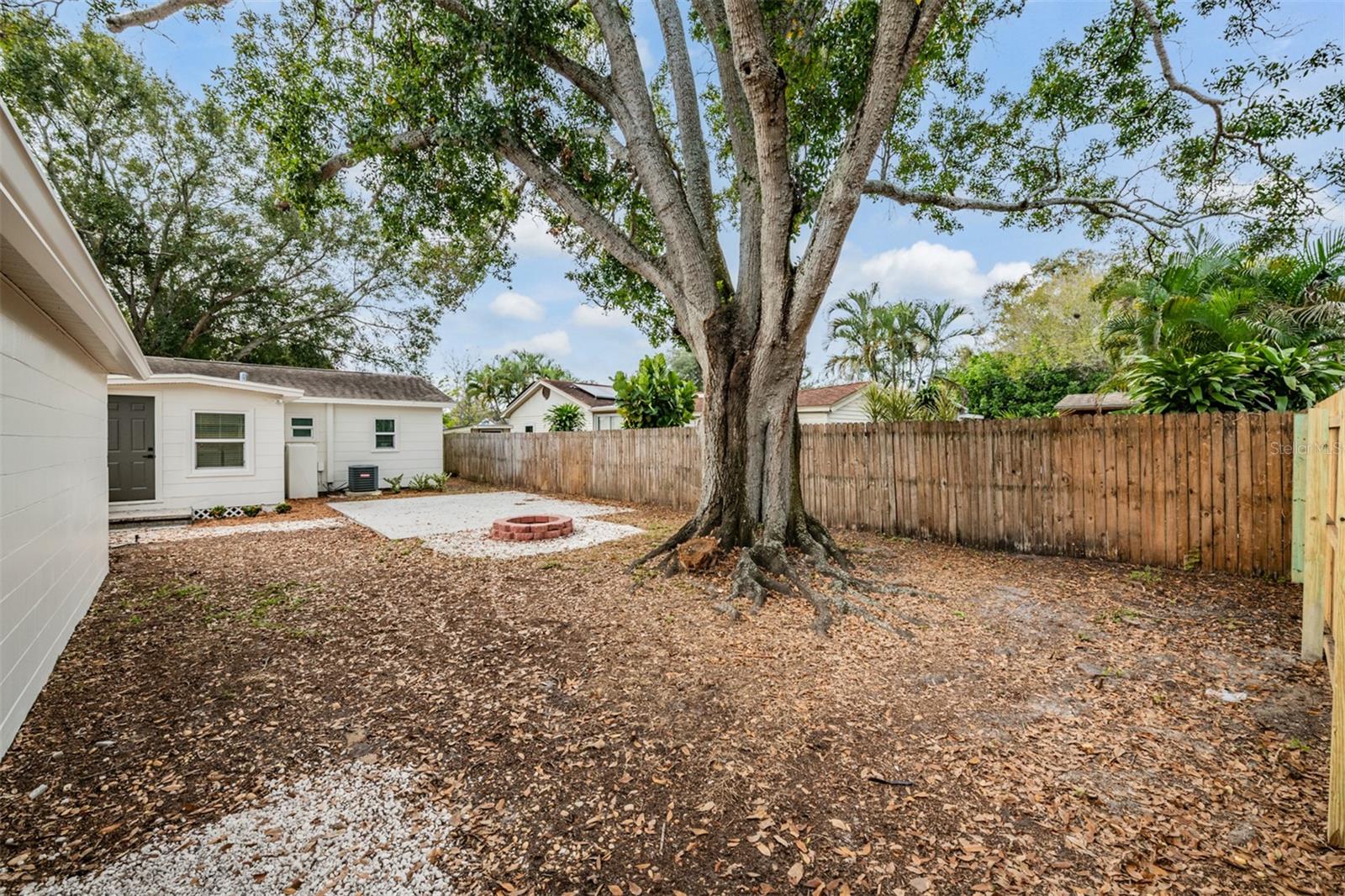 CALEDONIA SUB - Residential