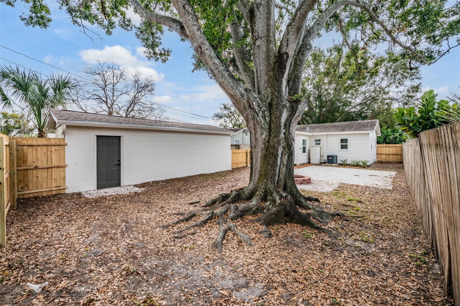 CALEDONIA SUB - Residential