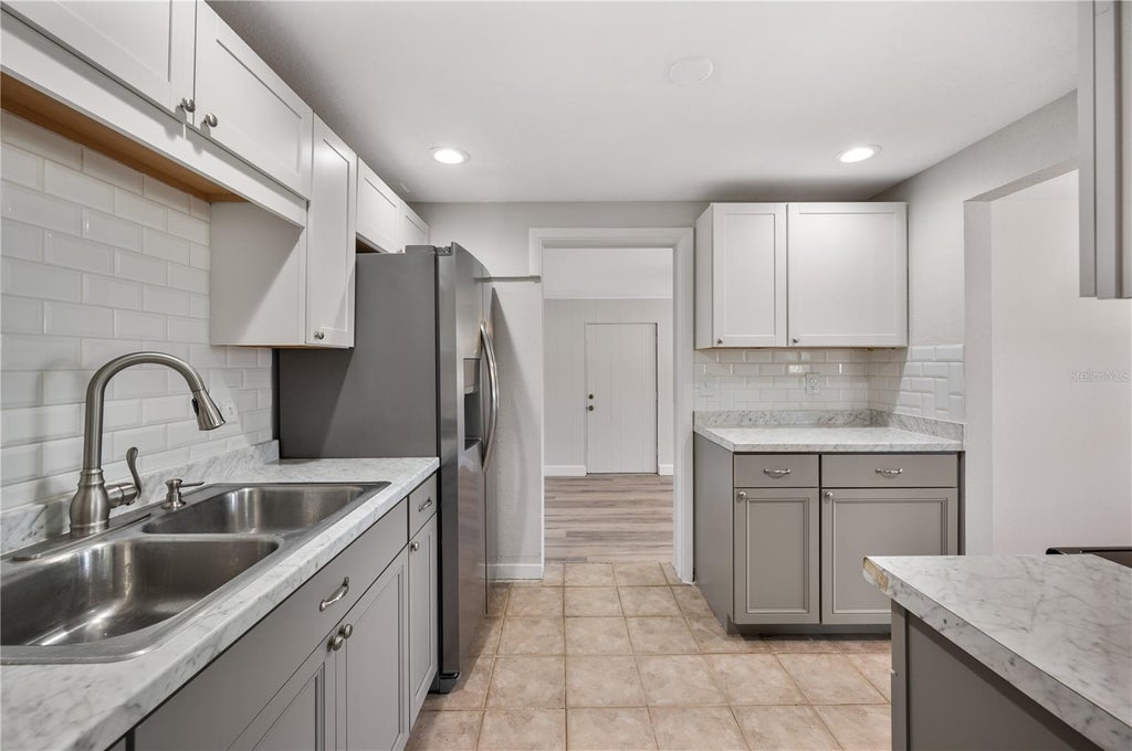 Photo of 306 Bassedena Circle N, Lakeland, FL 33805 (MLS # L4966167)