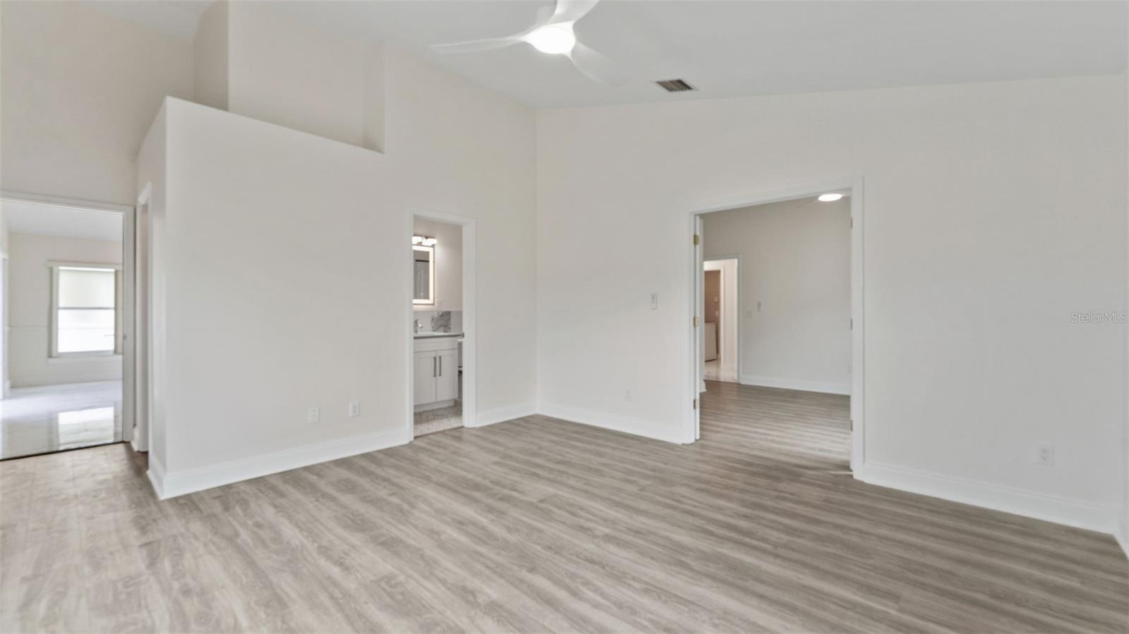 CARROLLWOOD COVE - Residential
