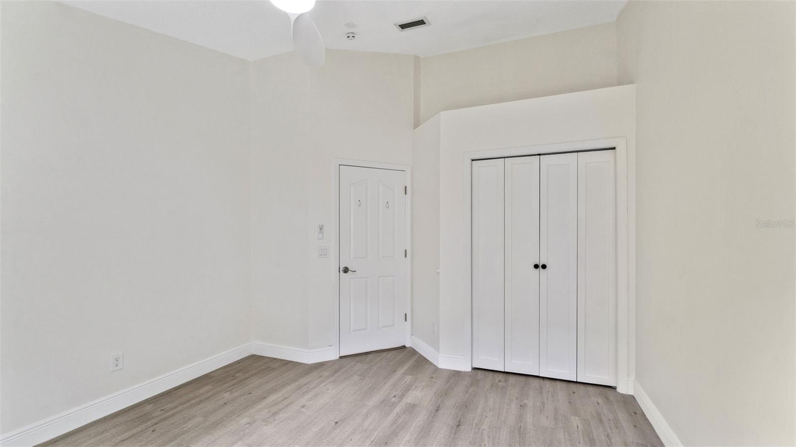 CARROLLWOOD COVE - Residential