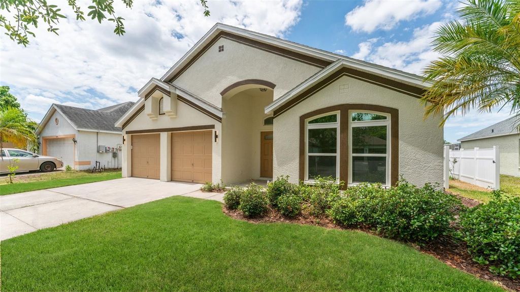 Photo of 11708 Carrollwood Cove Drive, Tampa, FL 33624 (MLS # TB8500297)