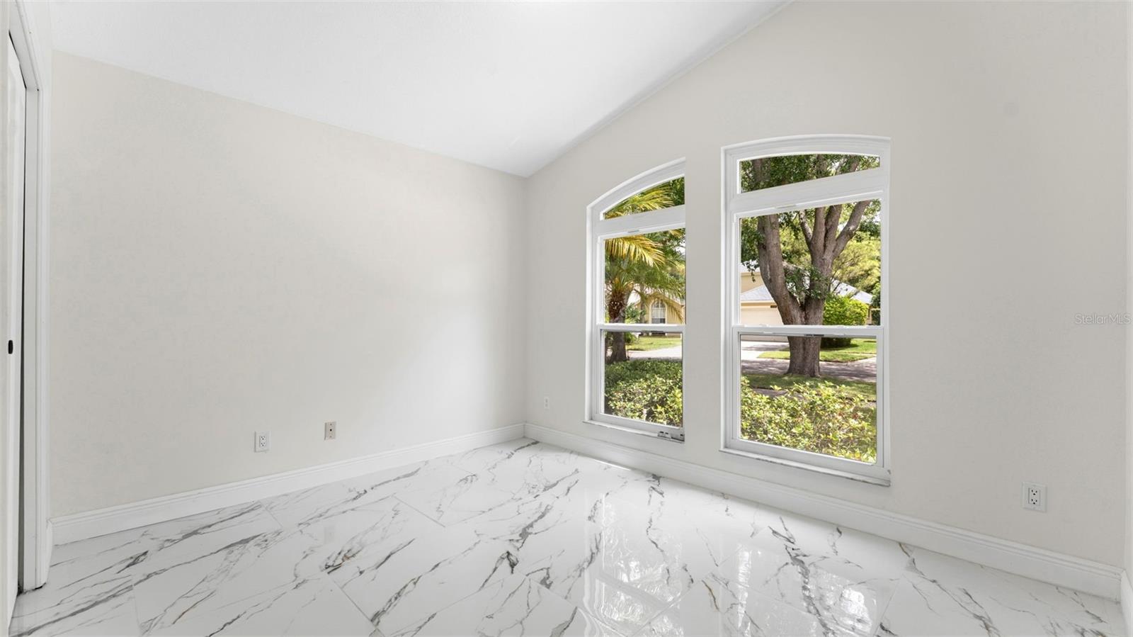 CARROLLWOOD COVE - Residential