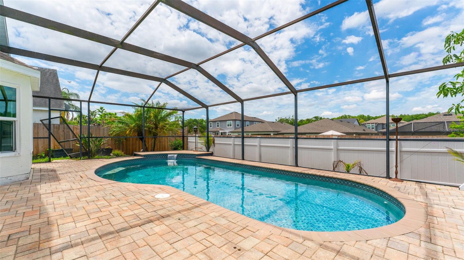 CARROLLWOOD COVE - Residential