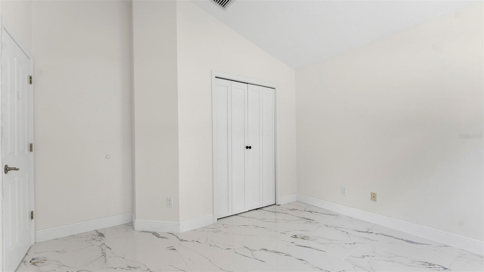 CARROLLWOOD COVE - Residential
