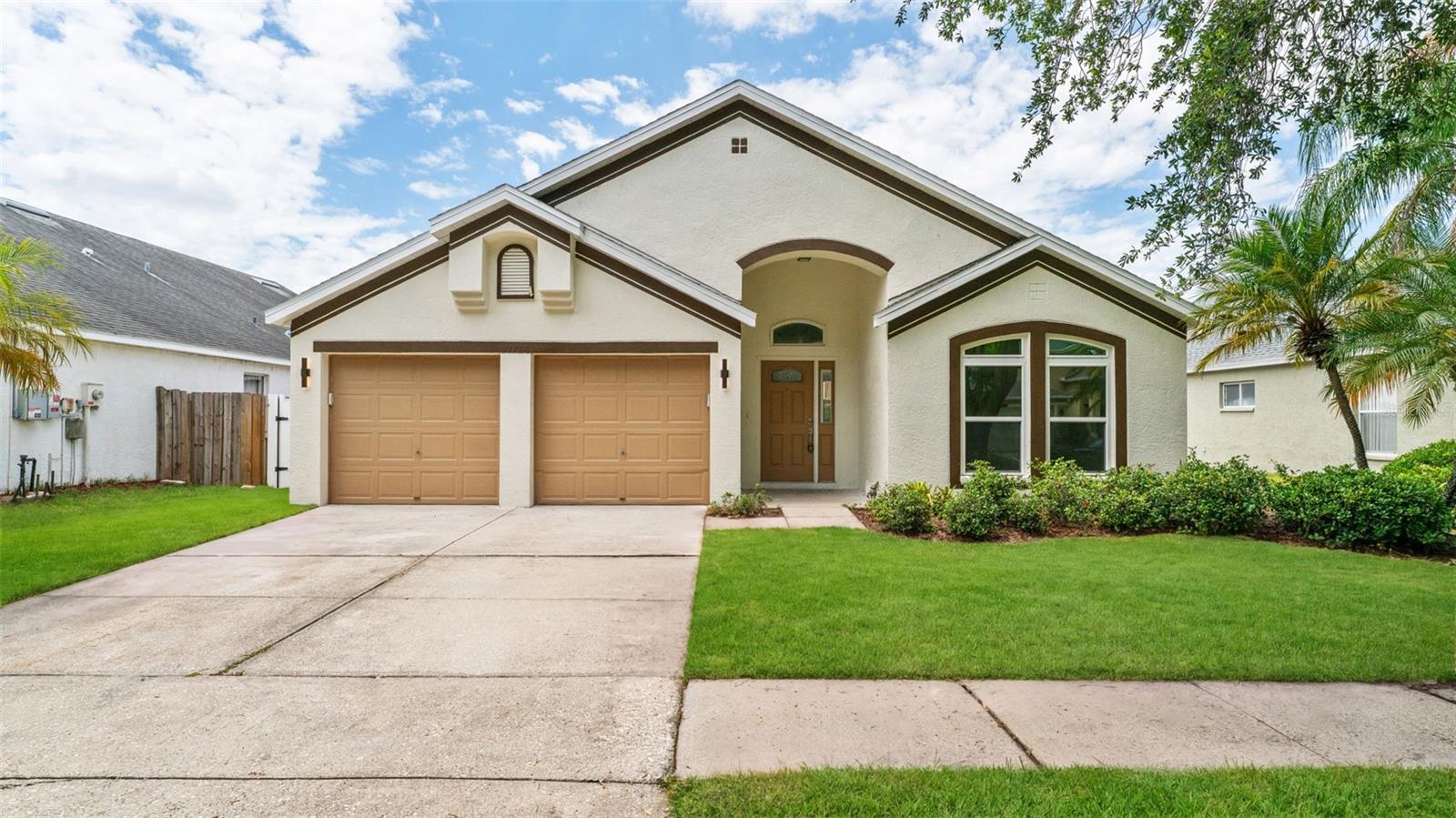 CARROLLWOOD COVE - Residential
