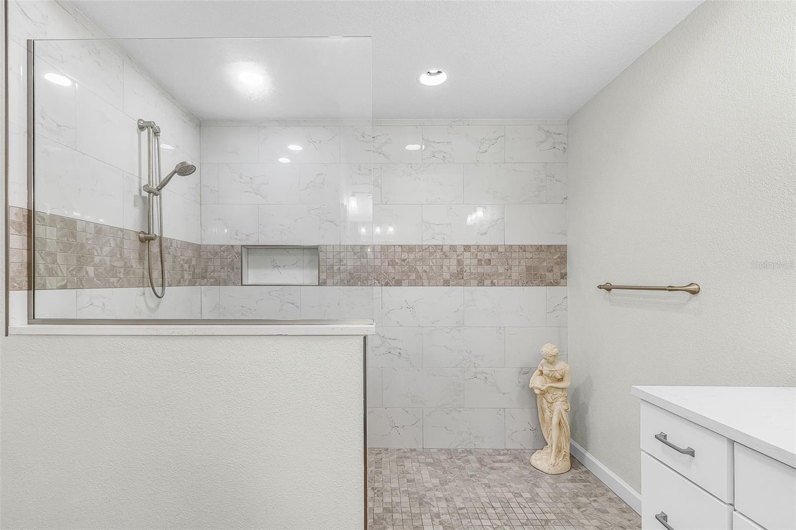 HARBOR LANDING PH 03 BLDG 03 - Residential