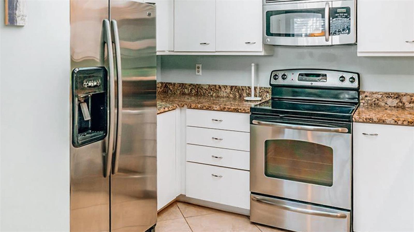 GULF & BAY CLUB BAYSIDE - Residential Lease