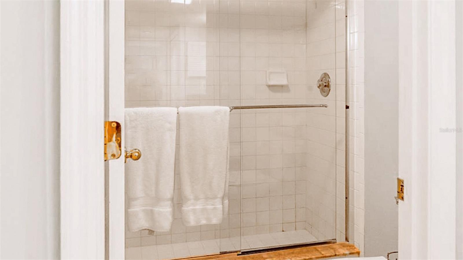 GULF & BAY CLUB BAYSIDE - Residential Lease