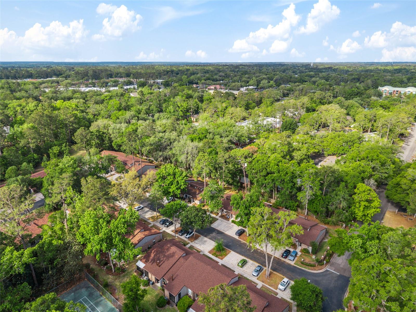 PEBBLE CREEK VILLAS - Residential