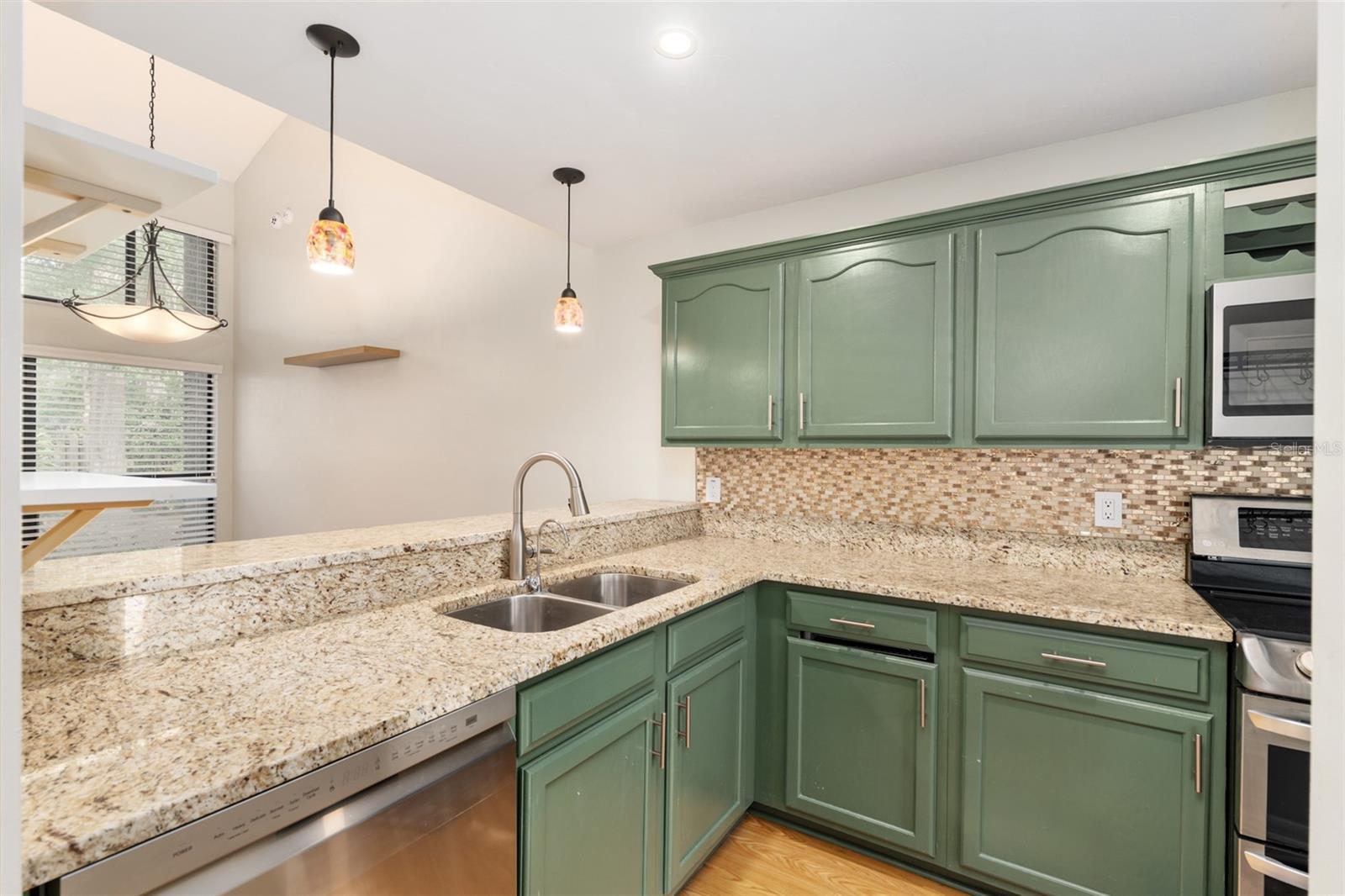 PEBBLE CREEK VILLAS - Residential
