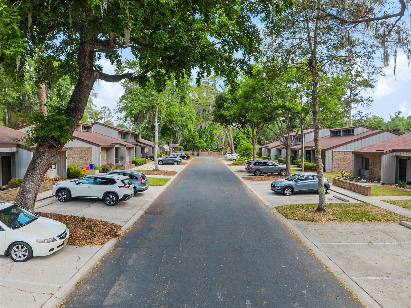 PEBBLE CREEK VILLAS - Residential