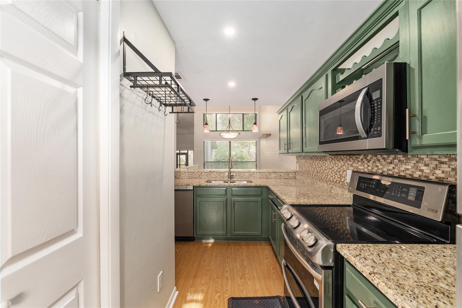 PEBBLE CREEK VILLAS - Residential