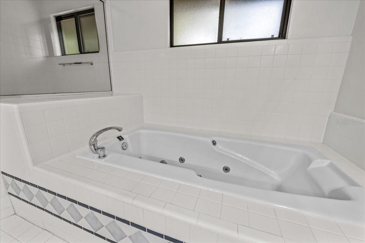 PARK AVE - Residential Lease