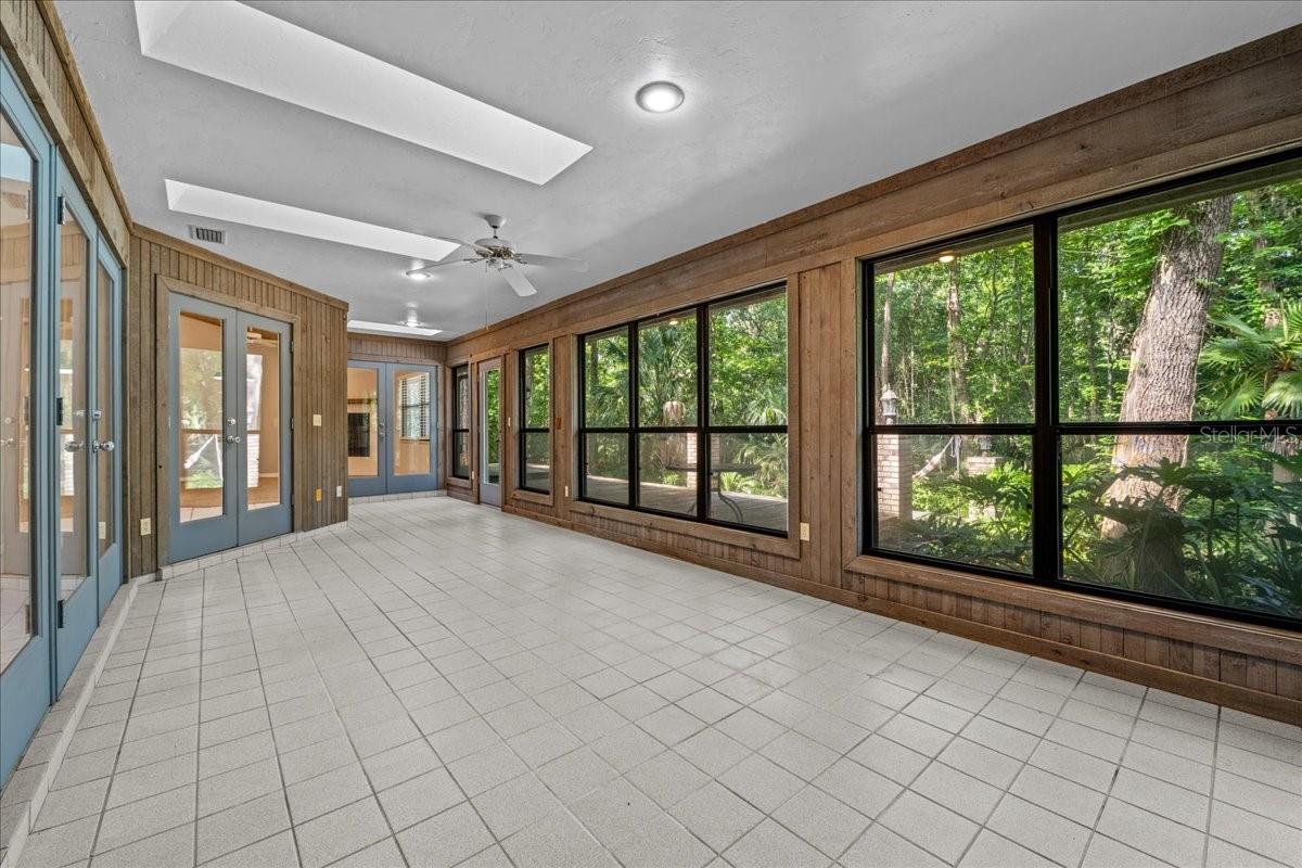 PARK AVE - Residential Lease