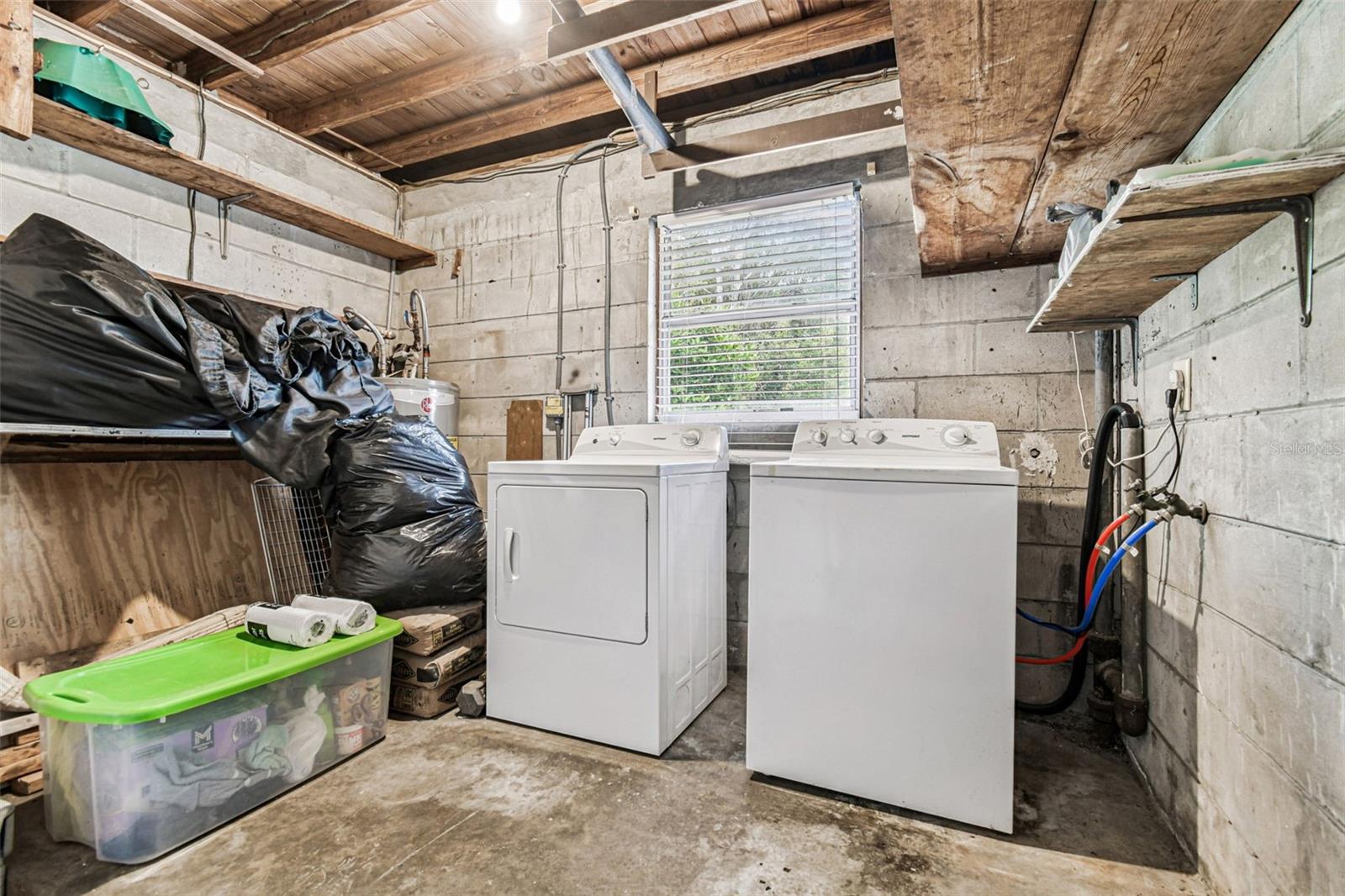 DEL RIO ESTATES - Residential